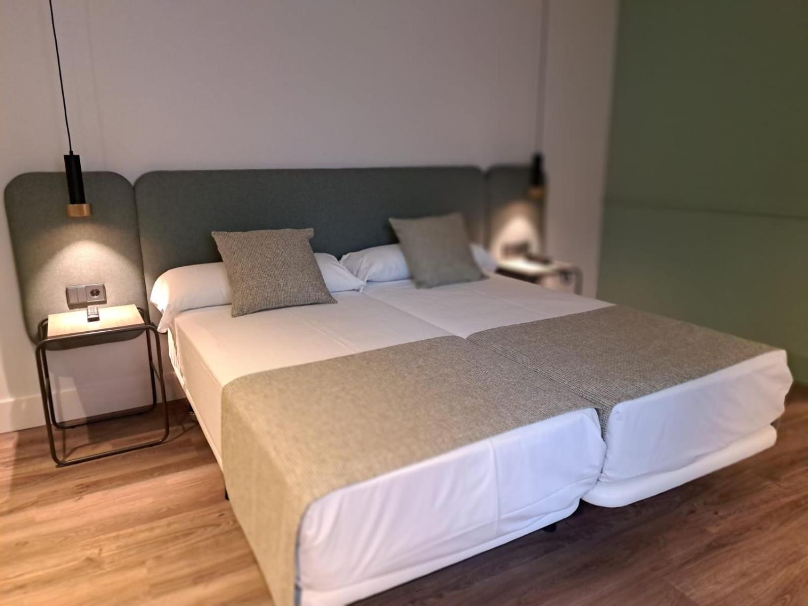 Via Augusta Hotell 2*